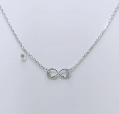 Сапфир каталог товаров Колье из серебра с фианитом 